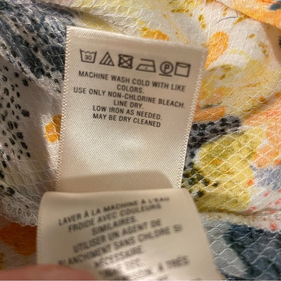 Floreat Anthropologie Tie Front Sleeveless Daisy Floral Blouse - Picture 8 of 13